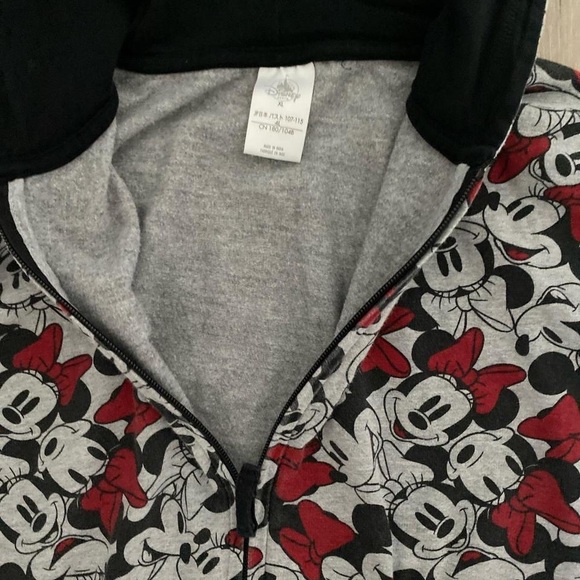 Women’s Vintage Disney AOP Minnie Mouse Zip up Hoodie - Picture 6 of 6